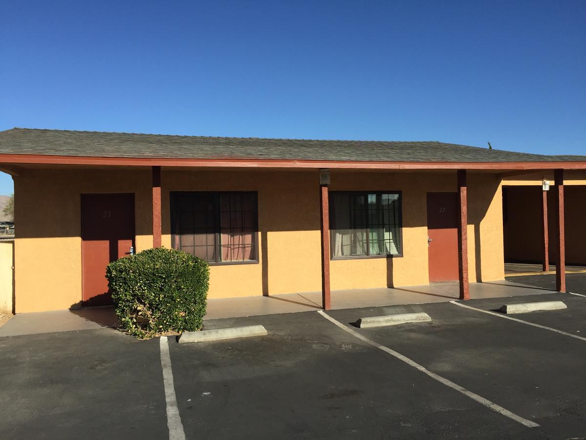 Black Horse Motel Apple Valley Bagian luar foto