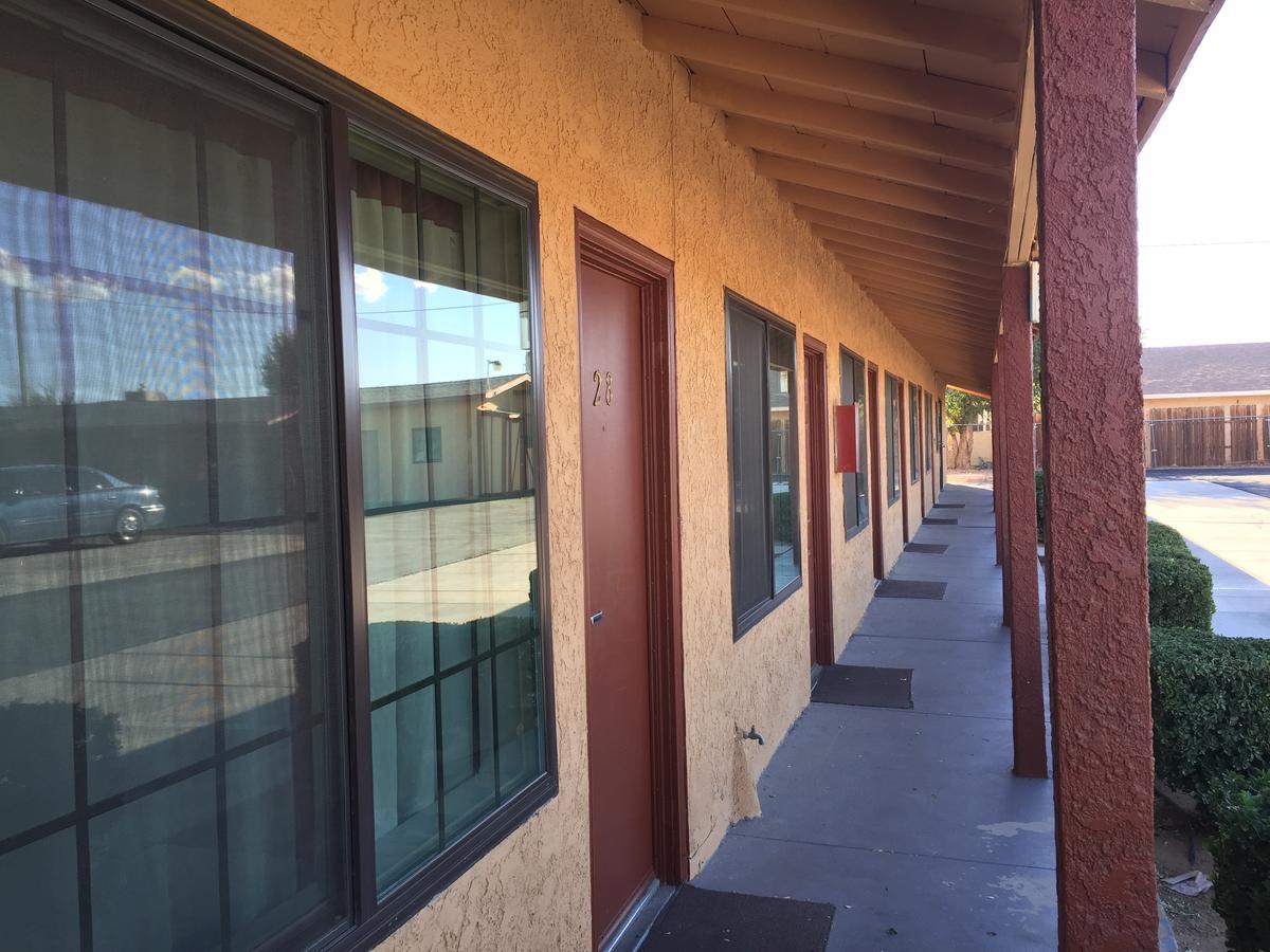 Black Horse Motel Apple Valley Bagian luar foto
