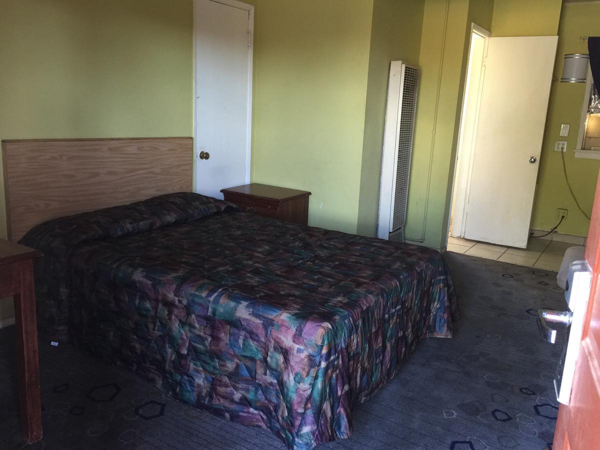 Black Horse Motel Apple Valley Bagian luar foto